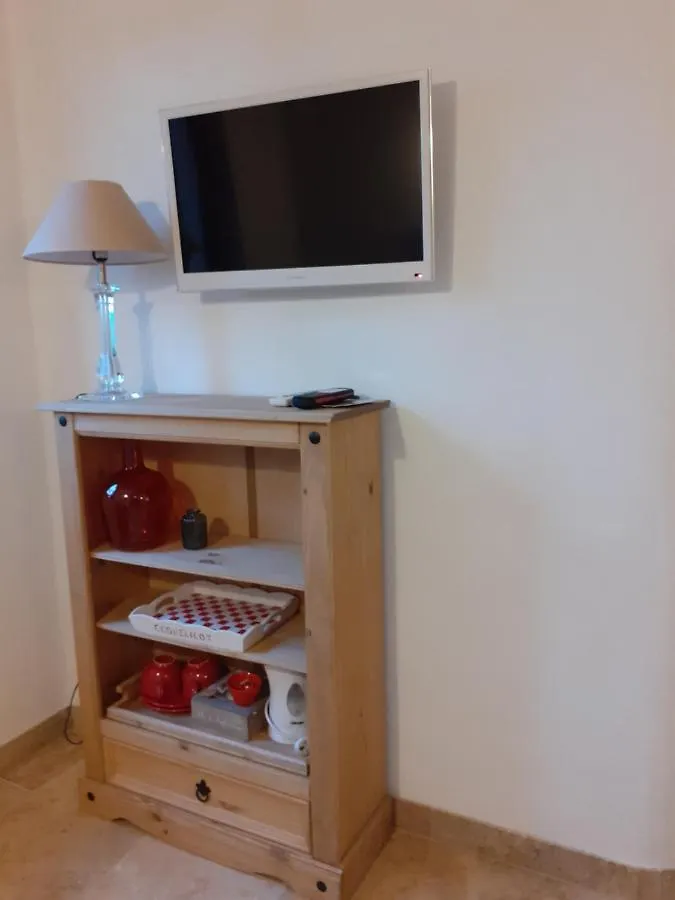 Frühstückspension La Sapiniere -Chambres Climatisees Buisson