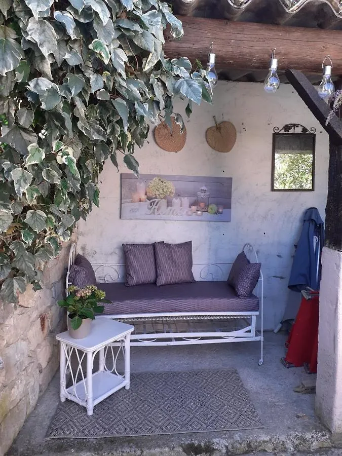 La Sapiniere -Chambres Climatisees Buisson